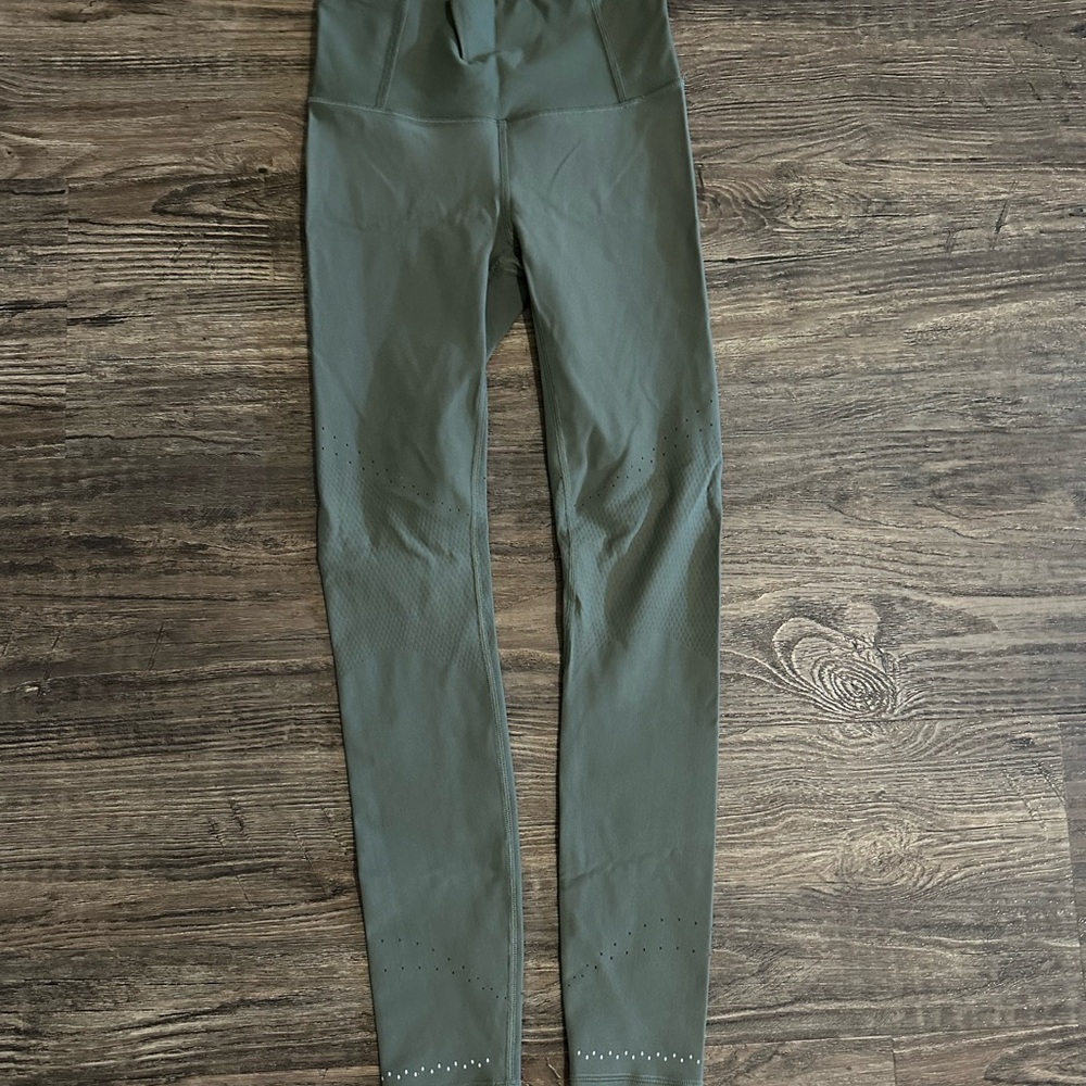 Lululemon Sage green leggings
